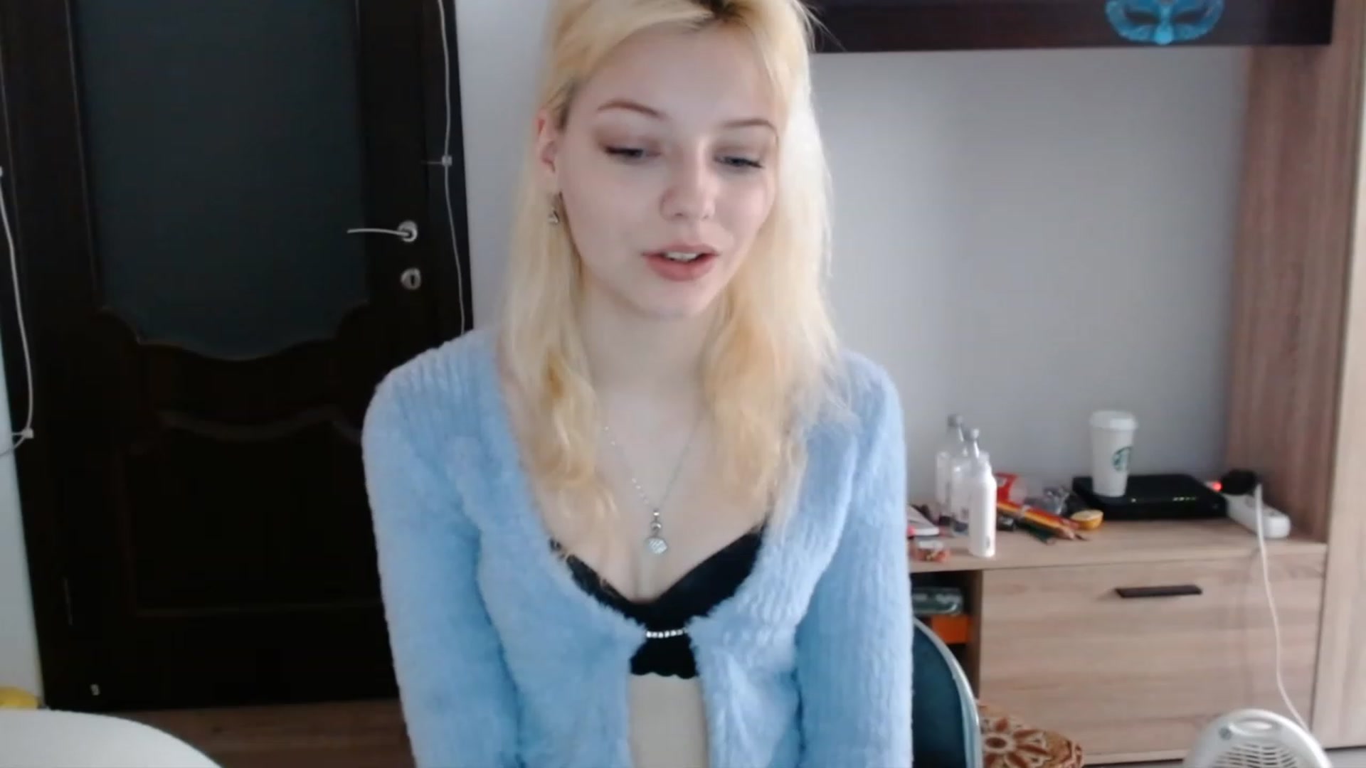 Gallery image thumbnail from MayaBash's myfreecams stream on, 04/06/2023, 13:13 image 10 of 20