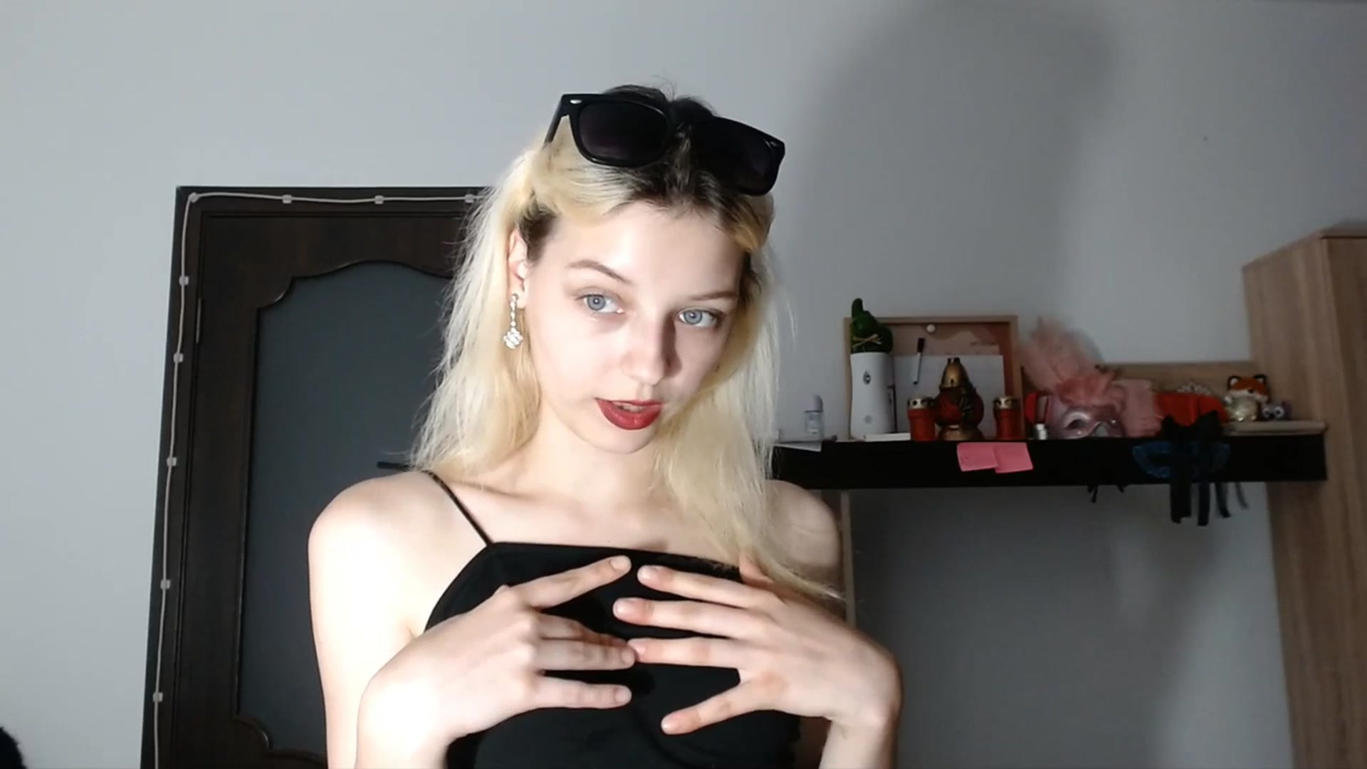 Gallery image thumbnail from MayaBash's myfreecams stream on, 07/12/2023, 19:16 image 10 of 20