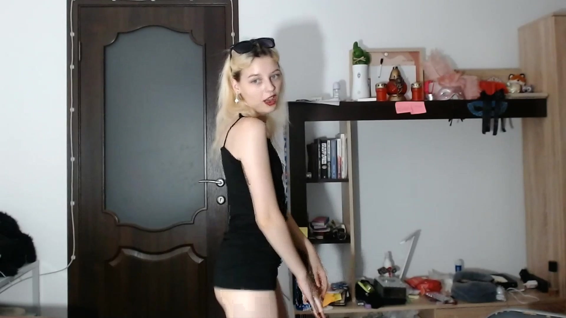 Gallery image thumbnail from MayaBash's myfreecams stream on, 07/12/2023, 19:16 image 15 of 20