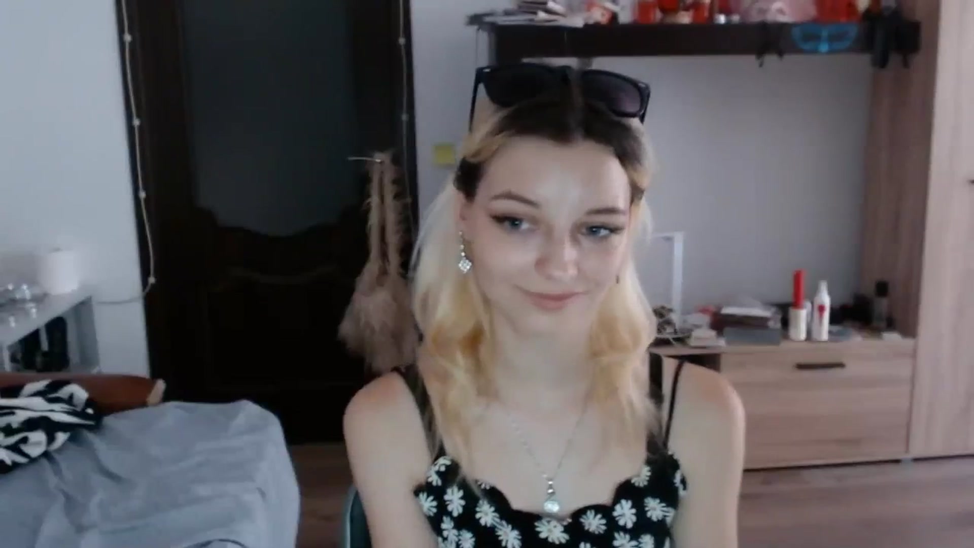 Gallery image thumbnail from MayaBash's myfreecams stream on, 08/25/2023, 14:28 image 17 of 20