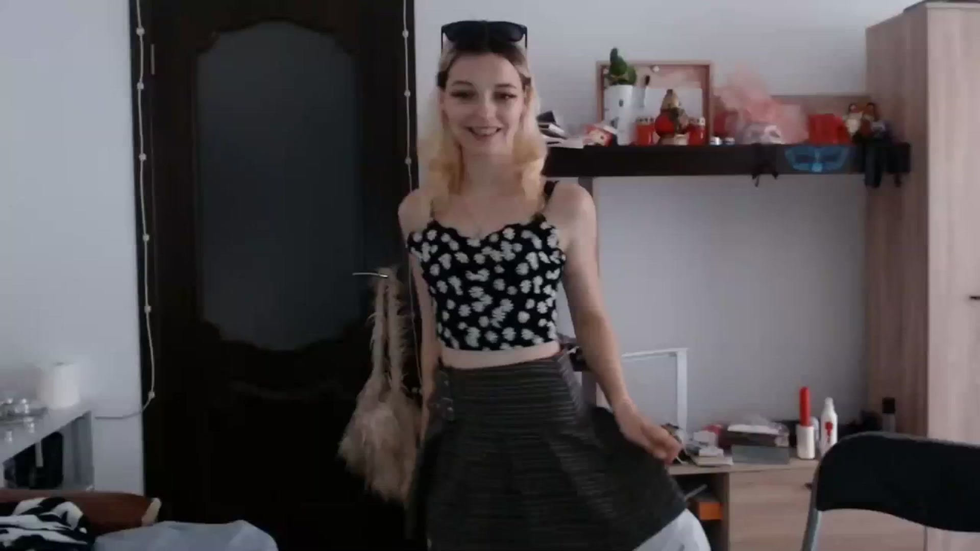 Gallery image thumbnail from MayaBash's myfreecams stream on, 08/25/2023, 14:28 image 15 of 20