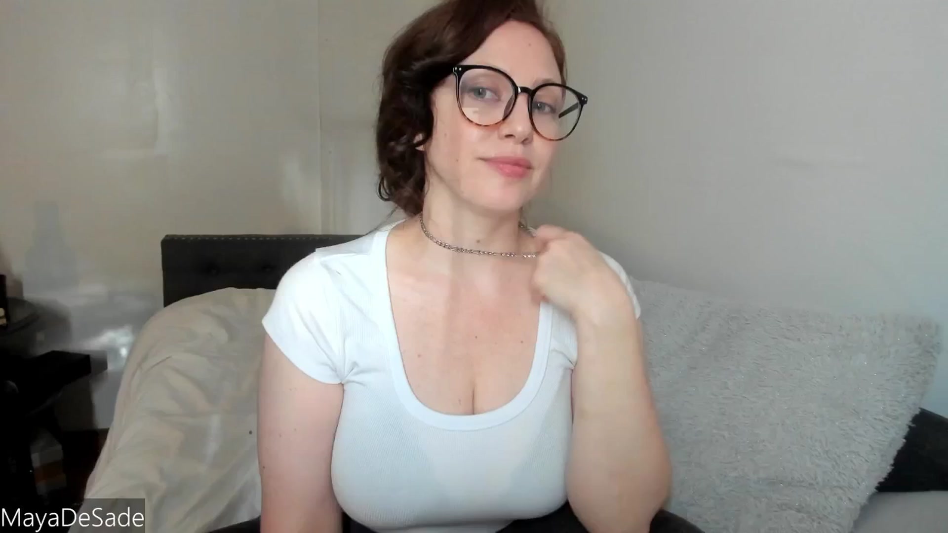 Gallery image thumbnail from MayaDeSade's myfreecams stream on, 09/20/2025, 15:04 image 5 of 20