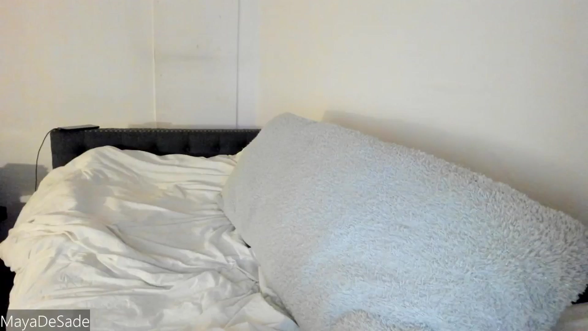 Gallery image thumbnail from MayaDeSade's myfreecams stream on, 09/27/2025, 12:29 image 3 of 20