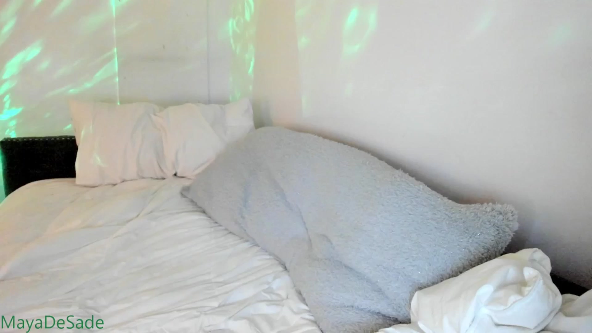 Gallery image thumbnail from MayaDeSade's myfreecams stream on, 01/01/2026, 13:40 image 12 of 20