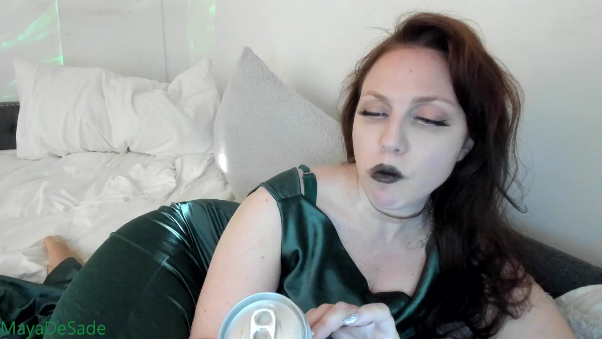 Gallery image thumbnail from MayaDeSade's myfreecams stream on, 01/01/2026, 15:31 image 6 of 20