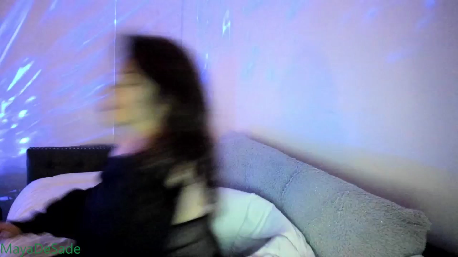 Gallery image thumbnail from MayaDeSade's myfreecams stream on, 01/15/2026, 12:15 image 7 of 20