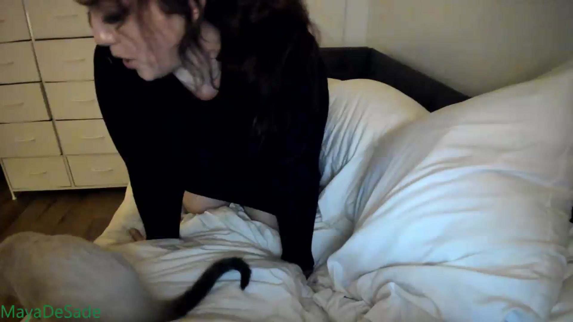 Gallery image thumbnail from MayaDeSade's myfreecams stream on, 09/01/2026, 09:36 image 6 of 20