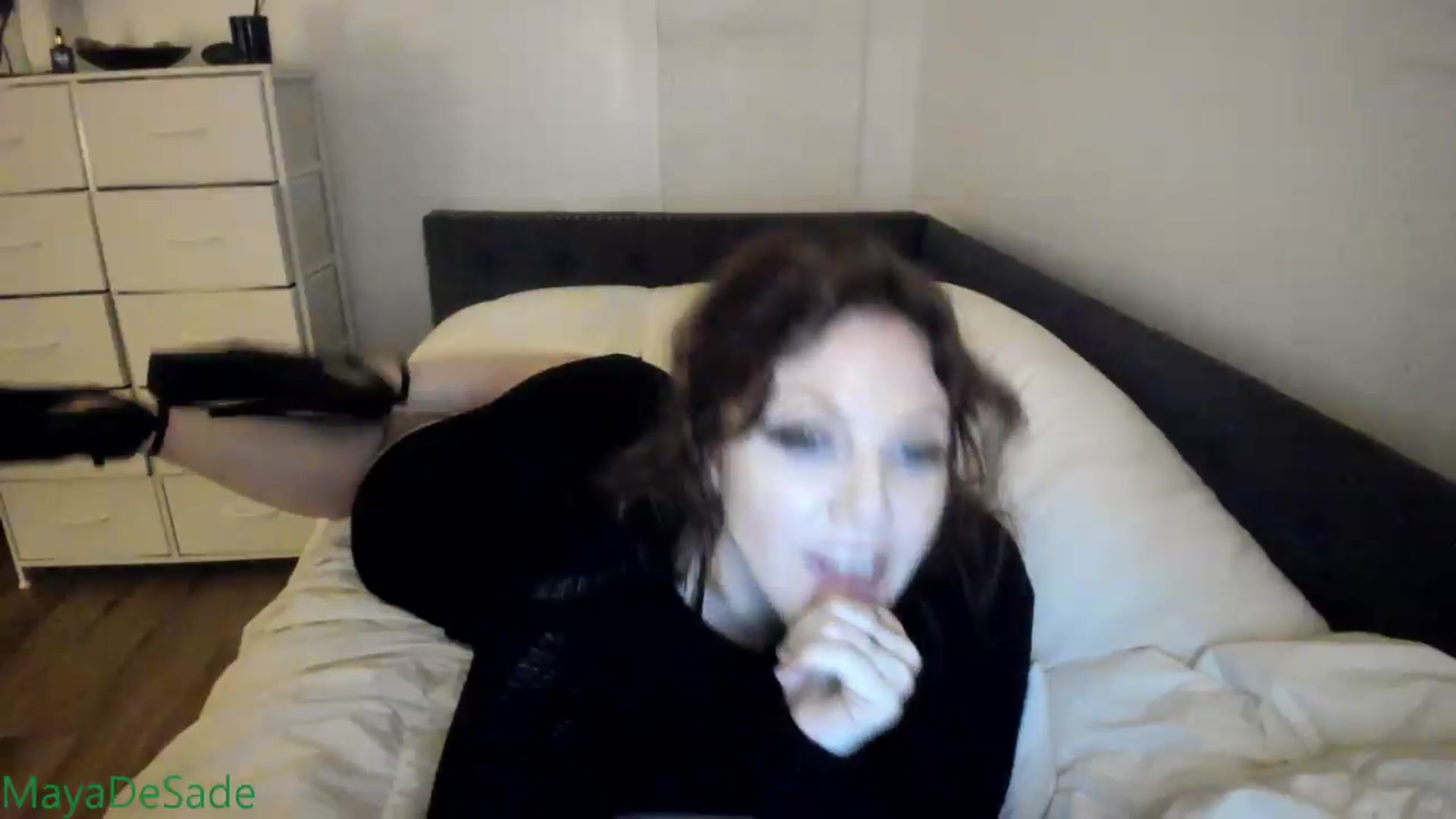 Gallery image thumbnail from MayaDeSade's myfreecams stream on, 09/01/2026, 09:36 image 8 of 20