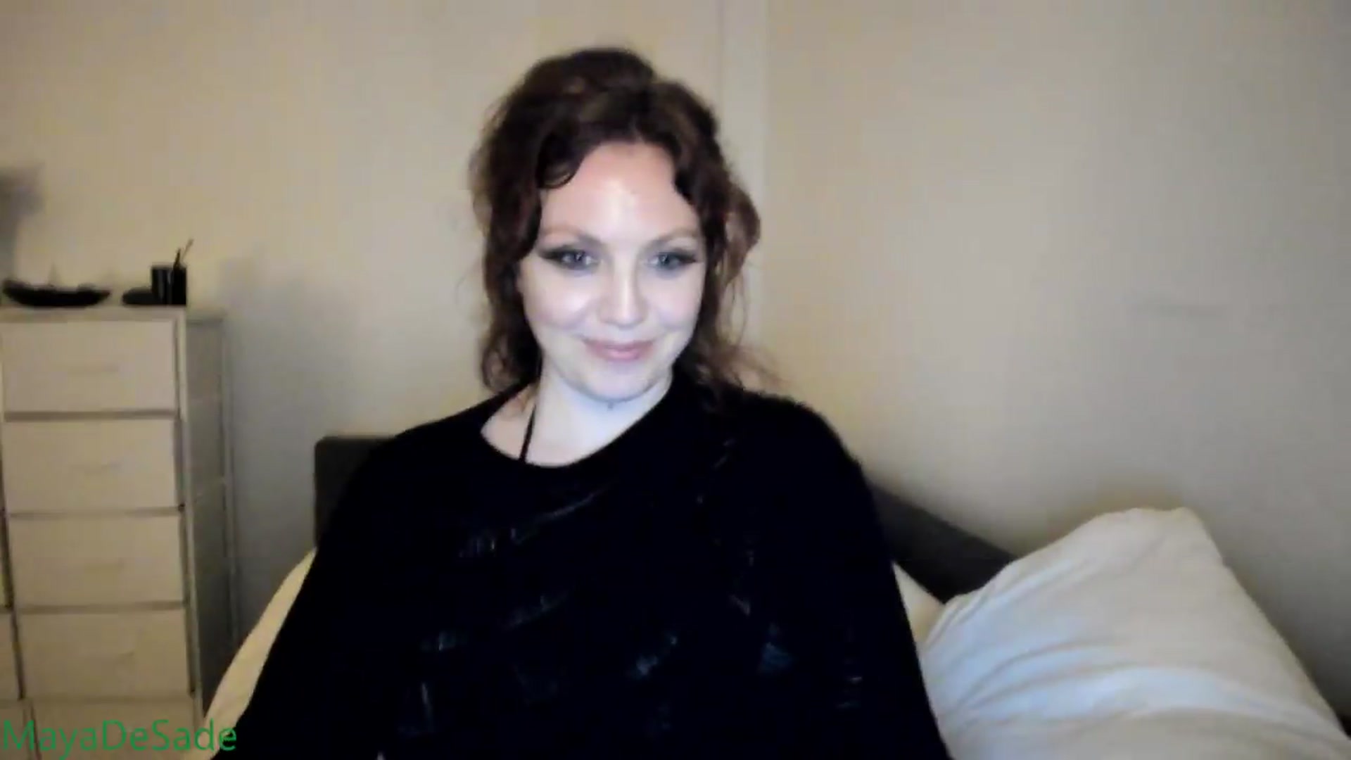 Gallery image thumbnail from MayaDeSade's myfreecams stream on, 09/01/2026, 09:36 image 10 of 20
