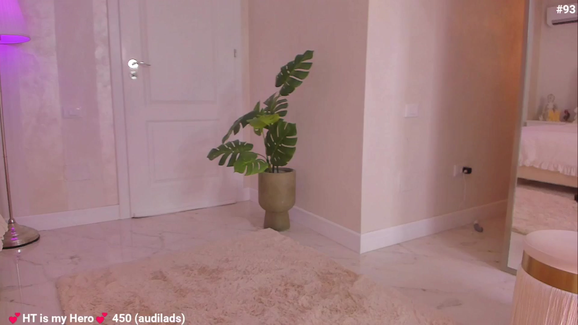 Gallery image thumbnail from MayaDi_'s myfreecams stream on, 04/24/2025, 23:04 image 10 of 20