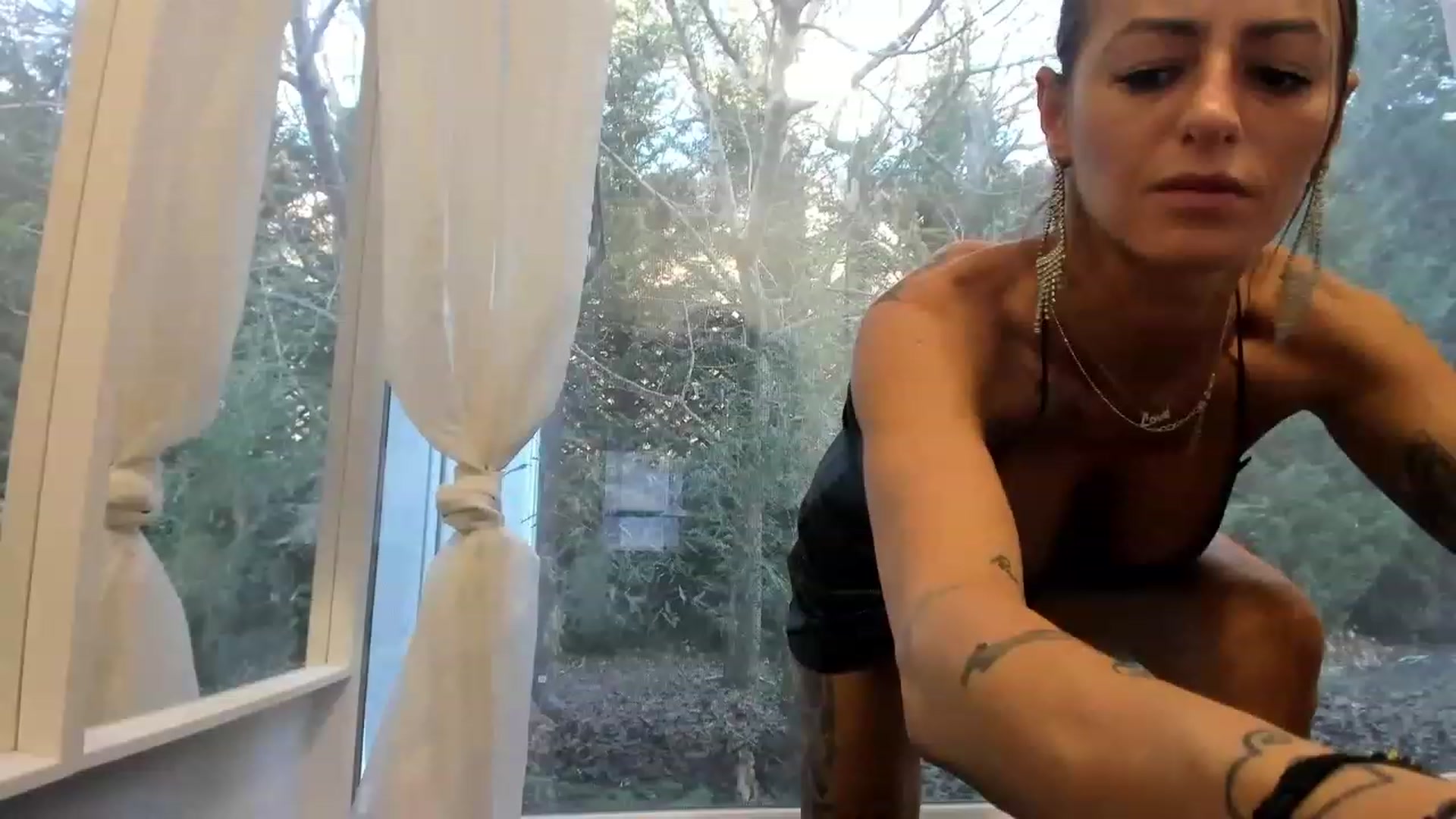 Gallery image thumbnail from MayaHelen's myfreecams stream on, 01/02/2023, 12:03 image 14 of 20