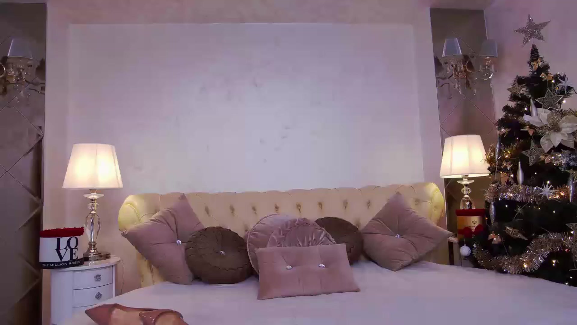 Gallery image thumbnail from MayaKass's myfreecams stream on, 12/16/2022, 01:26 image 13 of 20