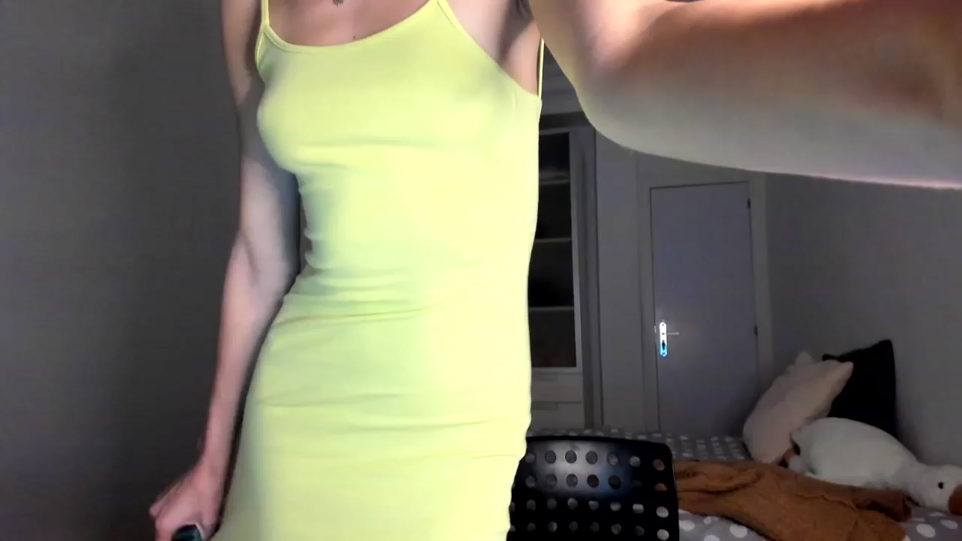 Gallery image thumbnail from MayaKisa's myfreecams stream on, 10/28/2023, 20:23 image 7 of 20