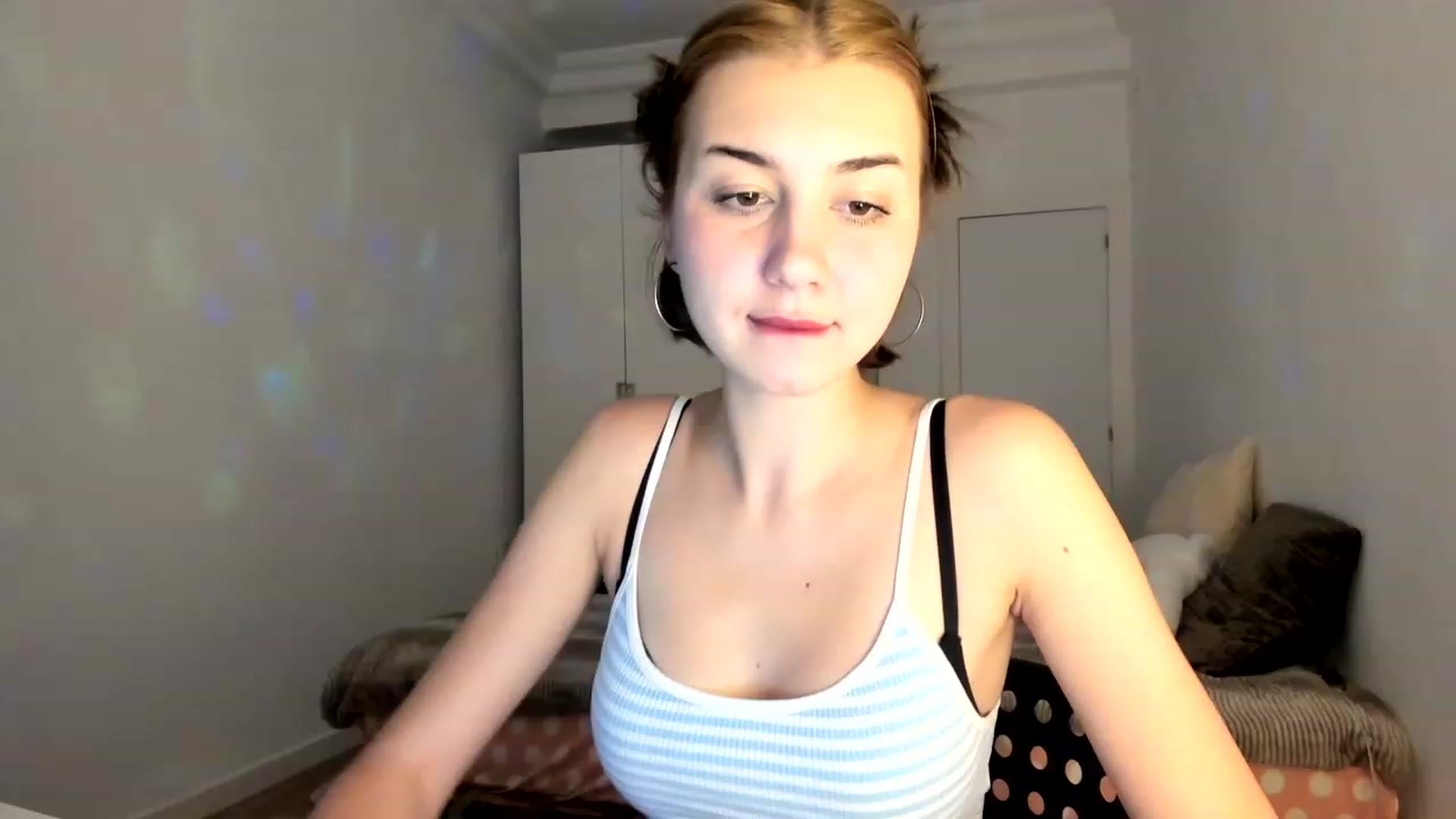 Gallery image thumbnail from MayaKisa's myfreecams stream on, 11/05/2023, 21:34 image 3 of 20
