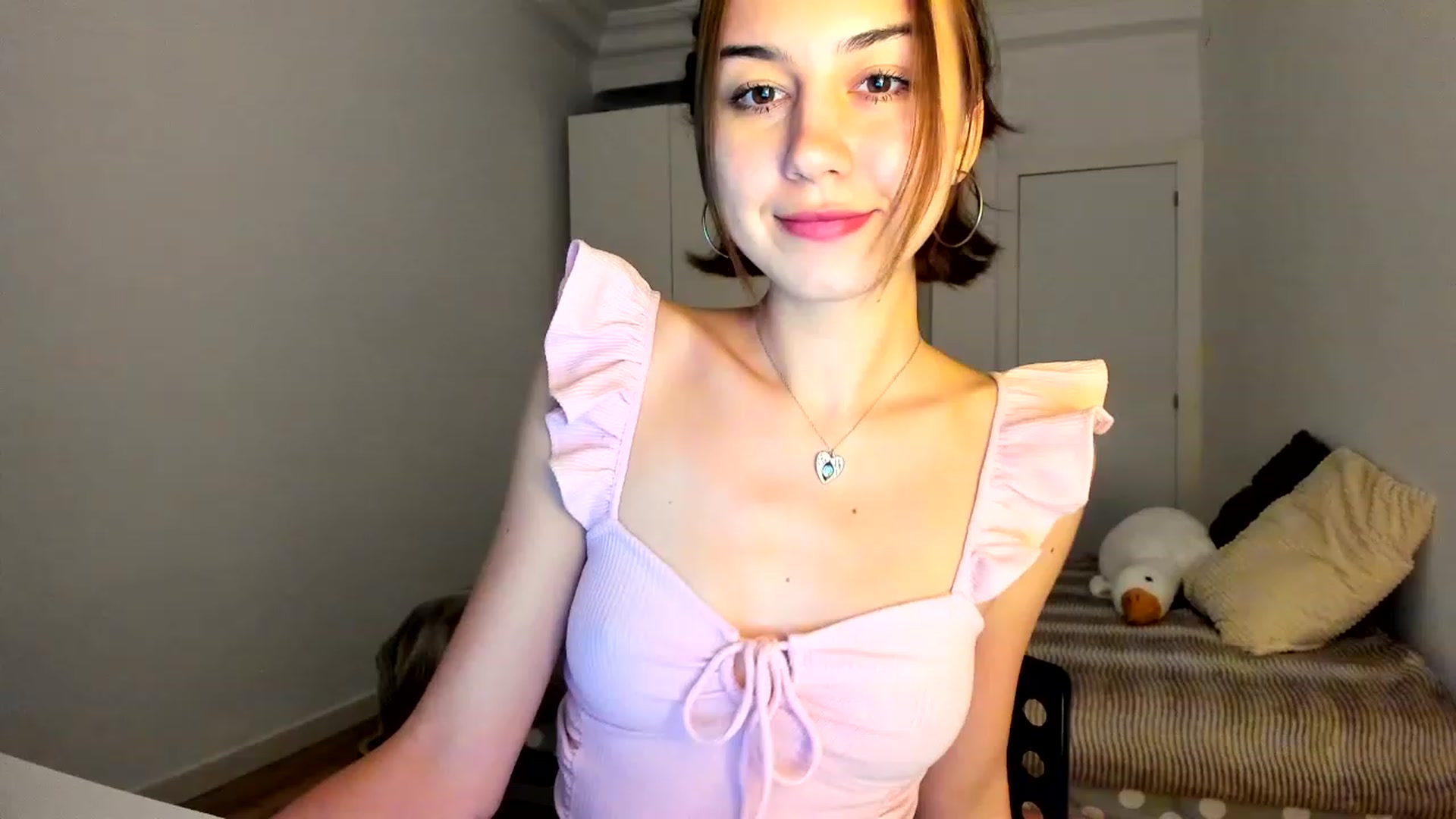 Gallery image thumbnail from MayaKisa's myfreecams stream on, 11/06/2023, 21:19 image 19 of 20
