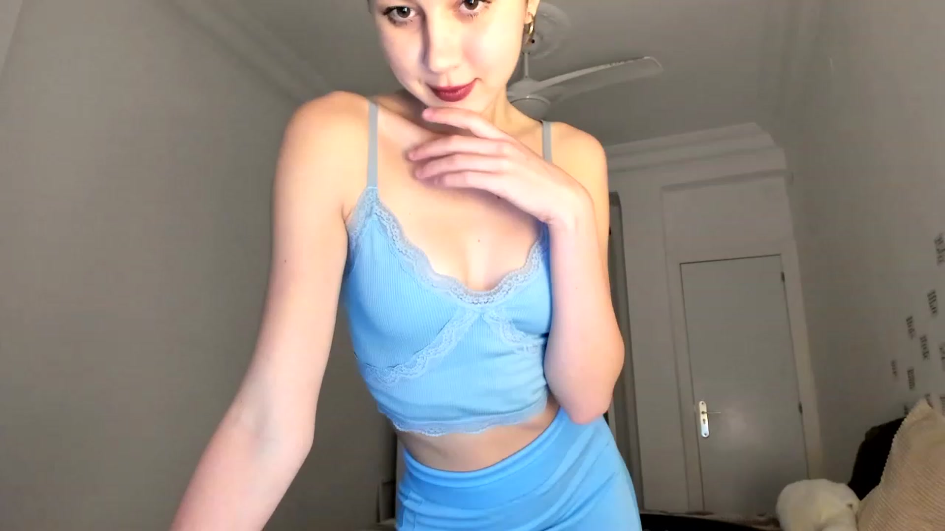 Gallery image thumbnail from MayaKisa's myfreecams stream on, 11/08/2023, 20:12 image 17 of 20