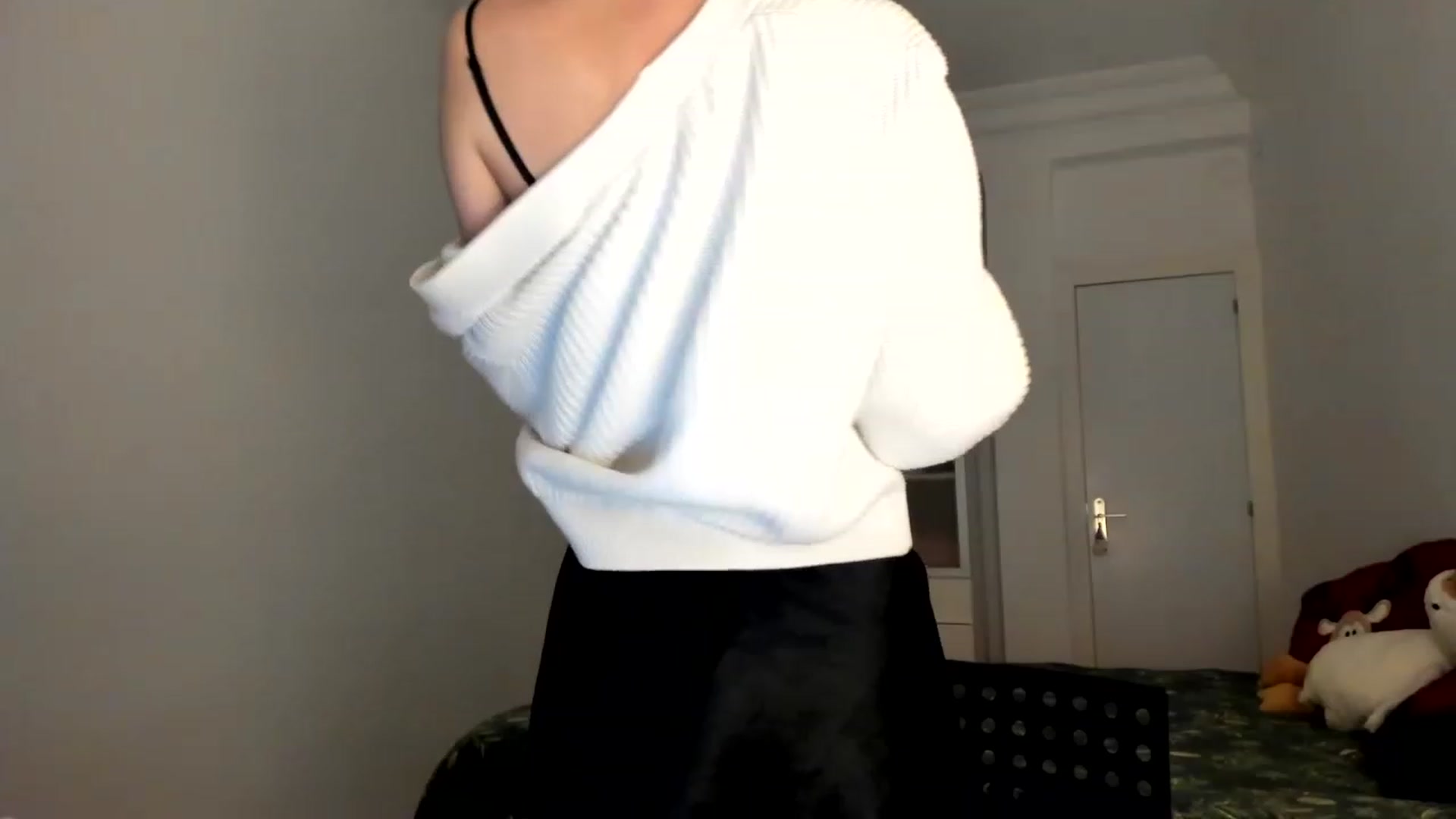 Gallery image thumbnail from MayaKisa's myfreecams stream on, 11/26/2023, 21:29 image 10 of 20