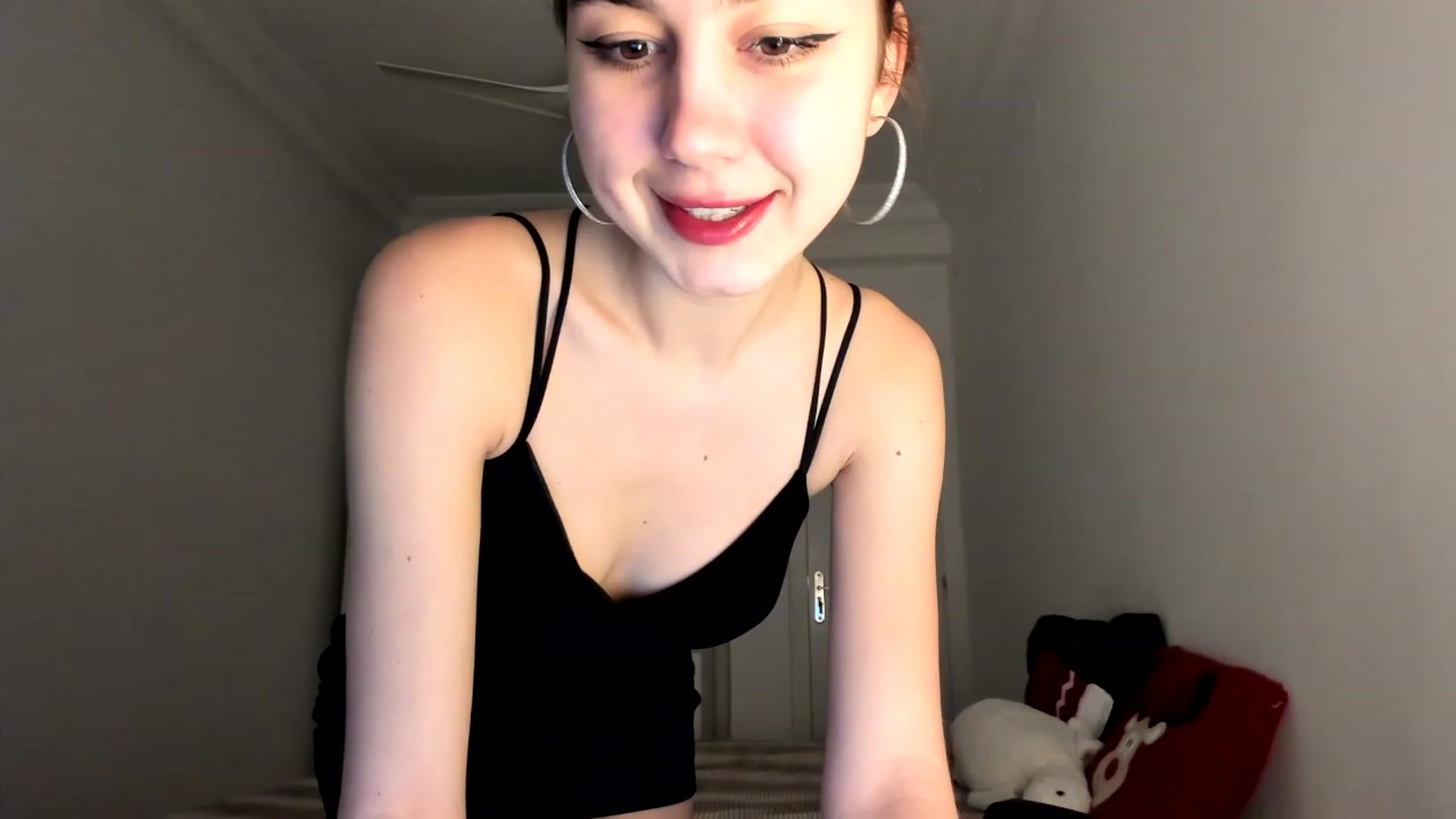 Gallery image thumbnail from MayaKisa's myfreecams stream on, 12/07/2023, 19:43 image 9 of 20