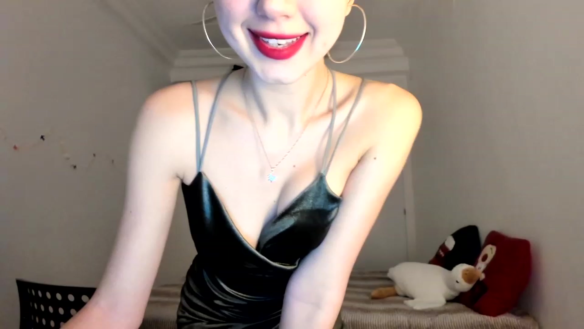Gallery image thumbnail from MayaKisa's myfreecams stream on, 12/26/2023, 22:56 image 15 of 20