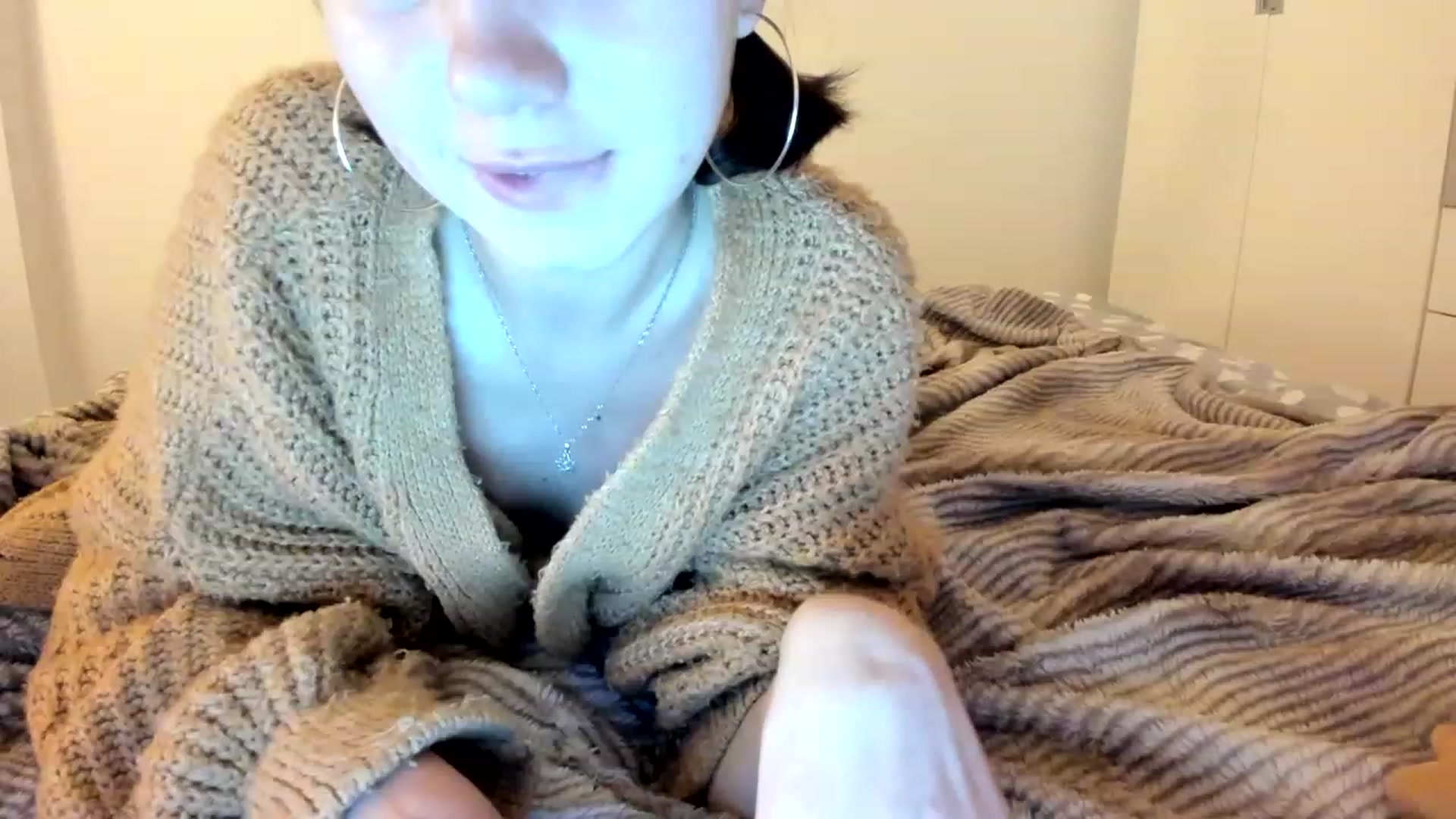 Gallery image thumbnail from MayaKisa's myfreecams stream on, 12/28/2023, 19:47 image 4 of 20