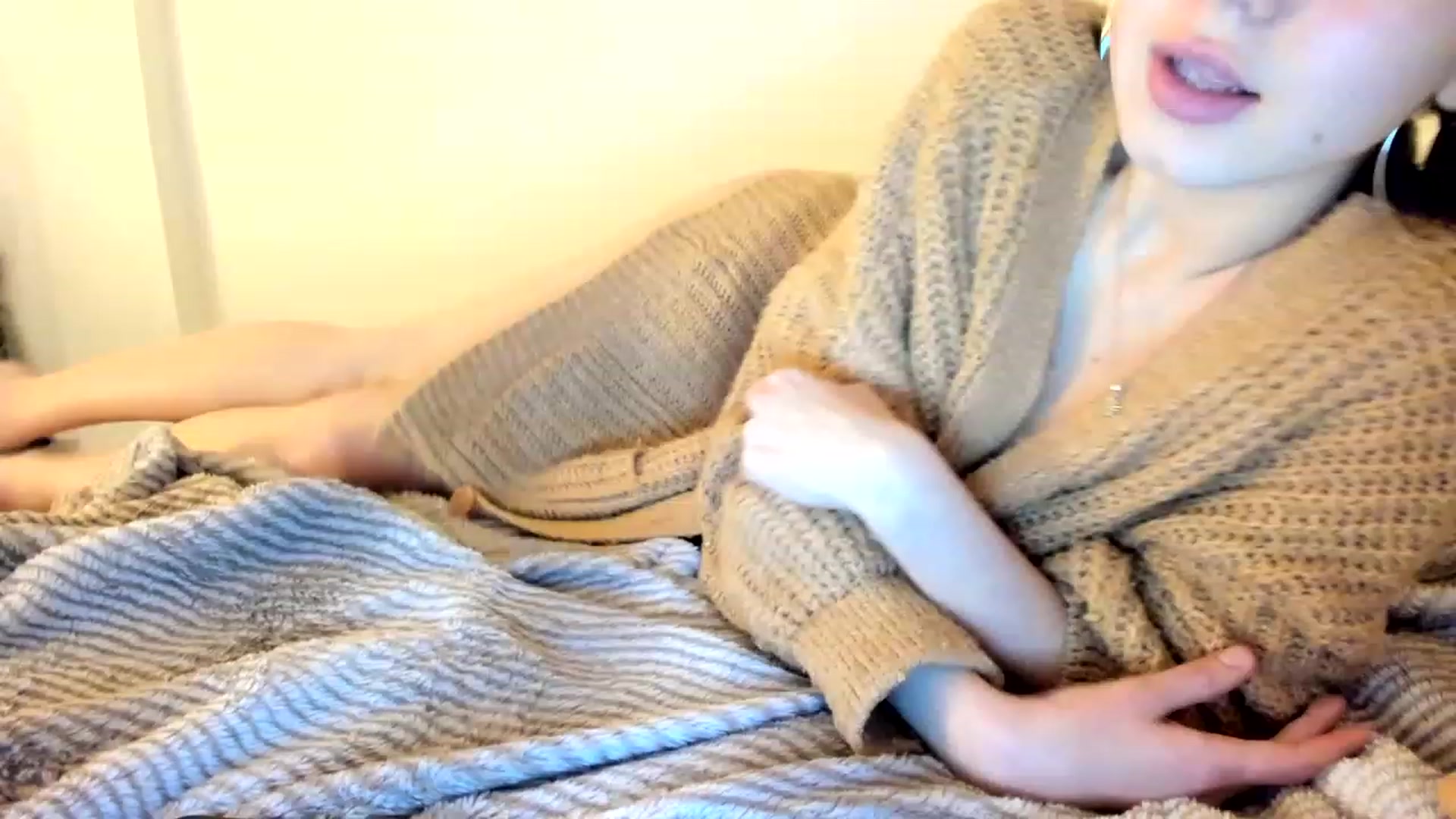 Gallery image thumbnail from MayaKisa's myfreecams stream on, 12/28/2023, 19:47 image 1 of 20