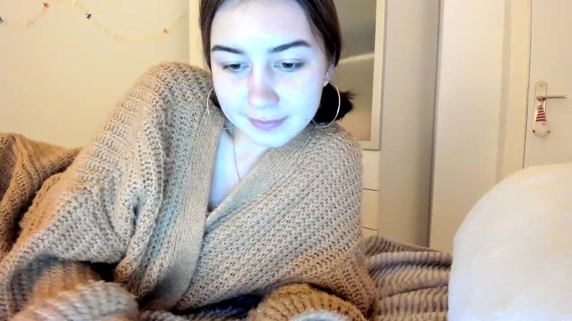 Gallery image thumbnail from MayaKisa's myfreecams stream on, 12/28/2023, 19:47 image 10 of 20