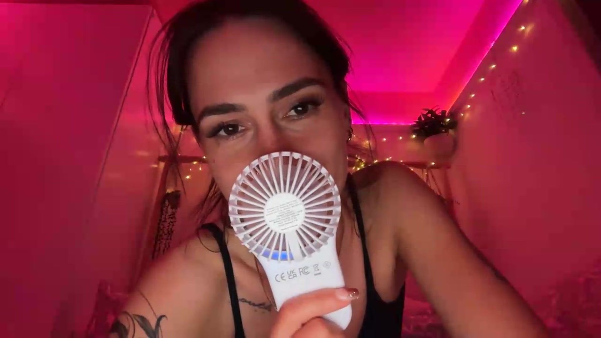 Gallery image thumbnail from MayaMayBee's myfreecams stream on, 06/25/2026, 22:57 image 11 of 20