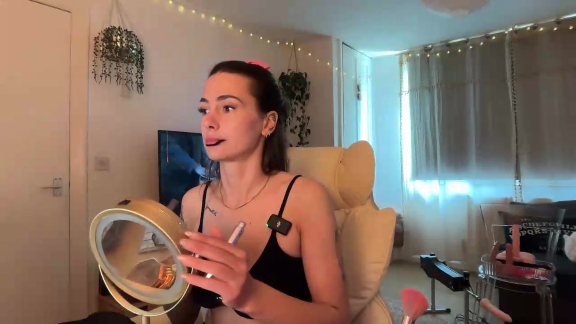 Gallery image thumbnail from MayaMayBee's myfreecams stream on, 06/26/2026, 11:38 image 15 of 20