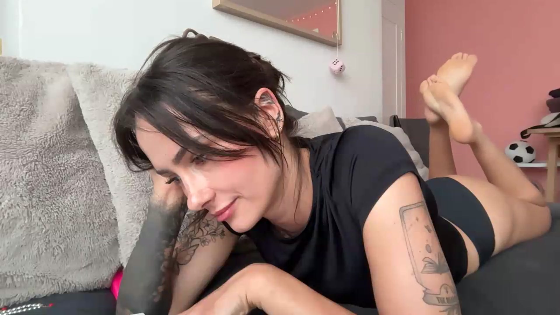 Gallery image thumbnail from MayaMayBee's myfreecams stream on, 07/01/2026, 12:07 image 10 of 20