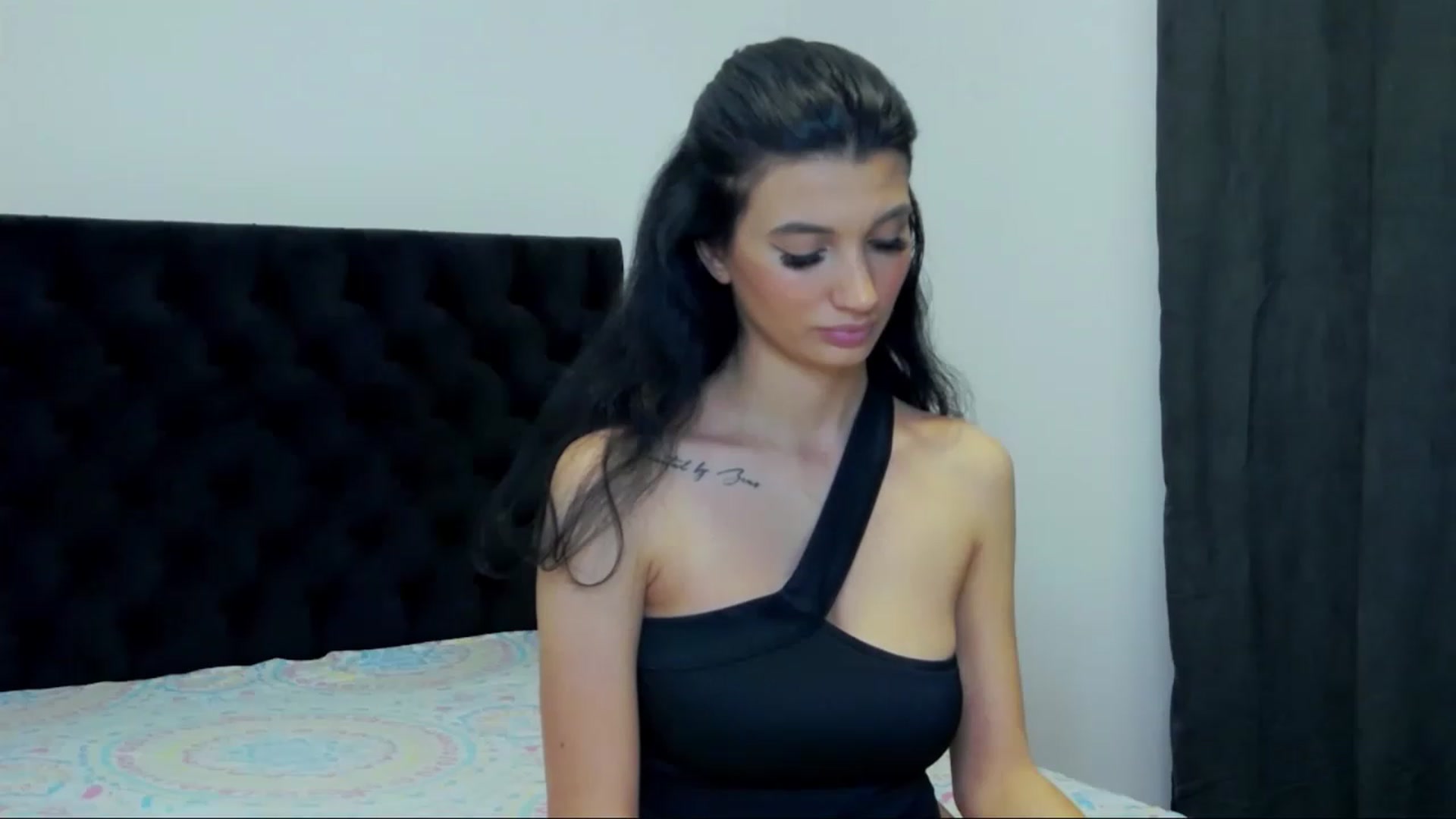 Gallery image thumbnail from MayaSin3's myfreecams stream on, 01/03/2023, 19:54 image 5 of 20