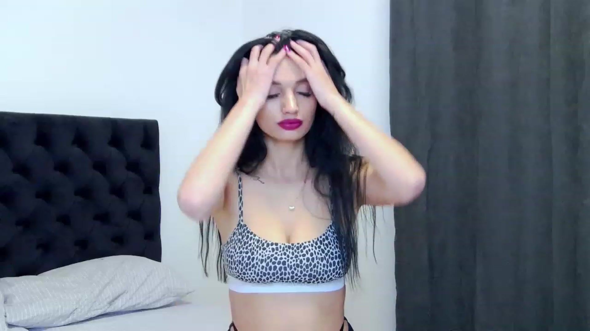 Gallery image thumbnail from MayaSin3's myfreecams stream on, 01/10/2023, 24:01 image 20 of 20