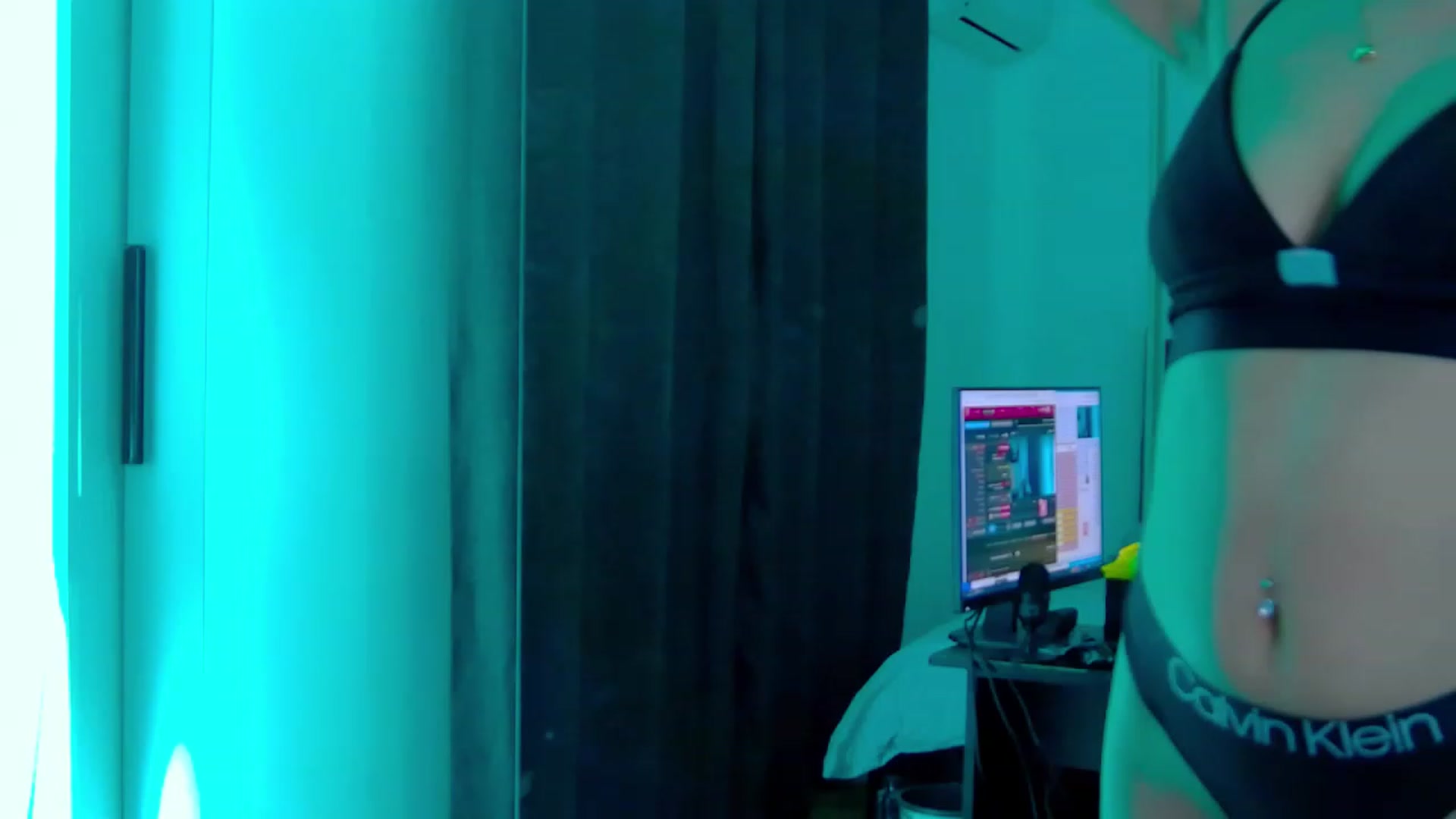 Gallery image thumbnail from MayaSin3's myfreecams stream on, 01/13/2023, 03:06 image 18 of 20