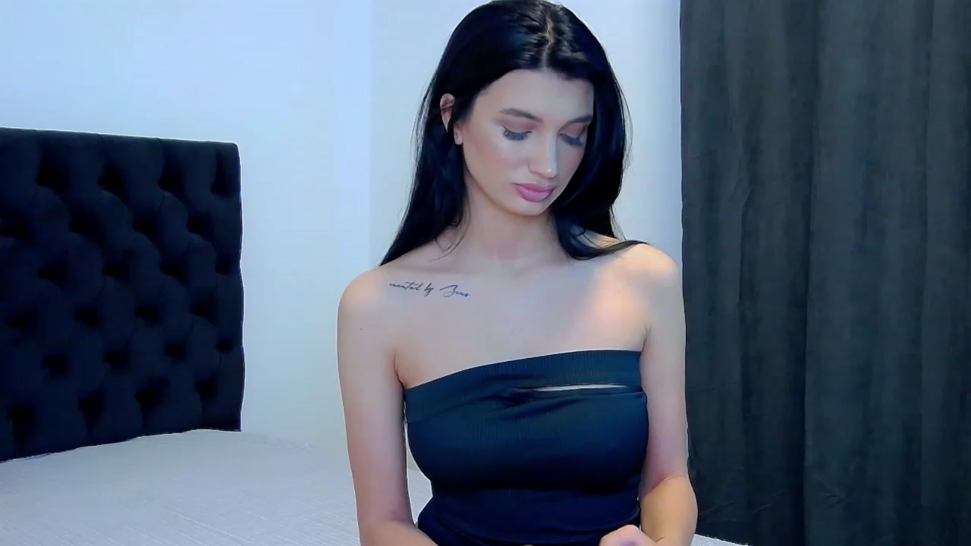 Gallery image thumbnail from MayaSin3's myfreecams stream on, 01/26/2023, 14:18 image 13 of 20