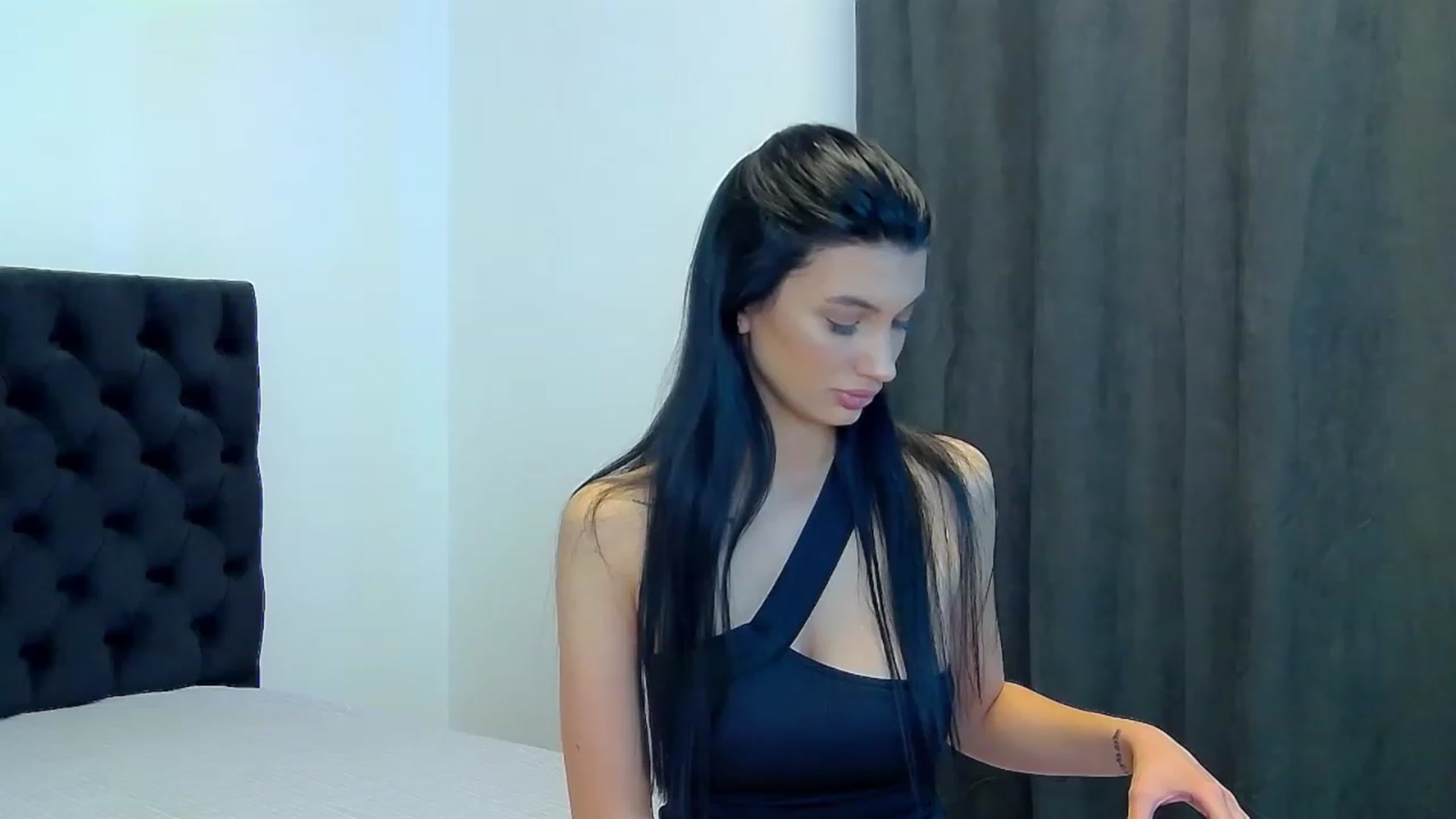 Gallery image thumbnail from MayaSin3's myfreecams stream on, 01/26/2023, 14:18 image 3 of 20