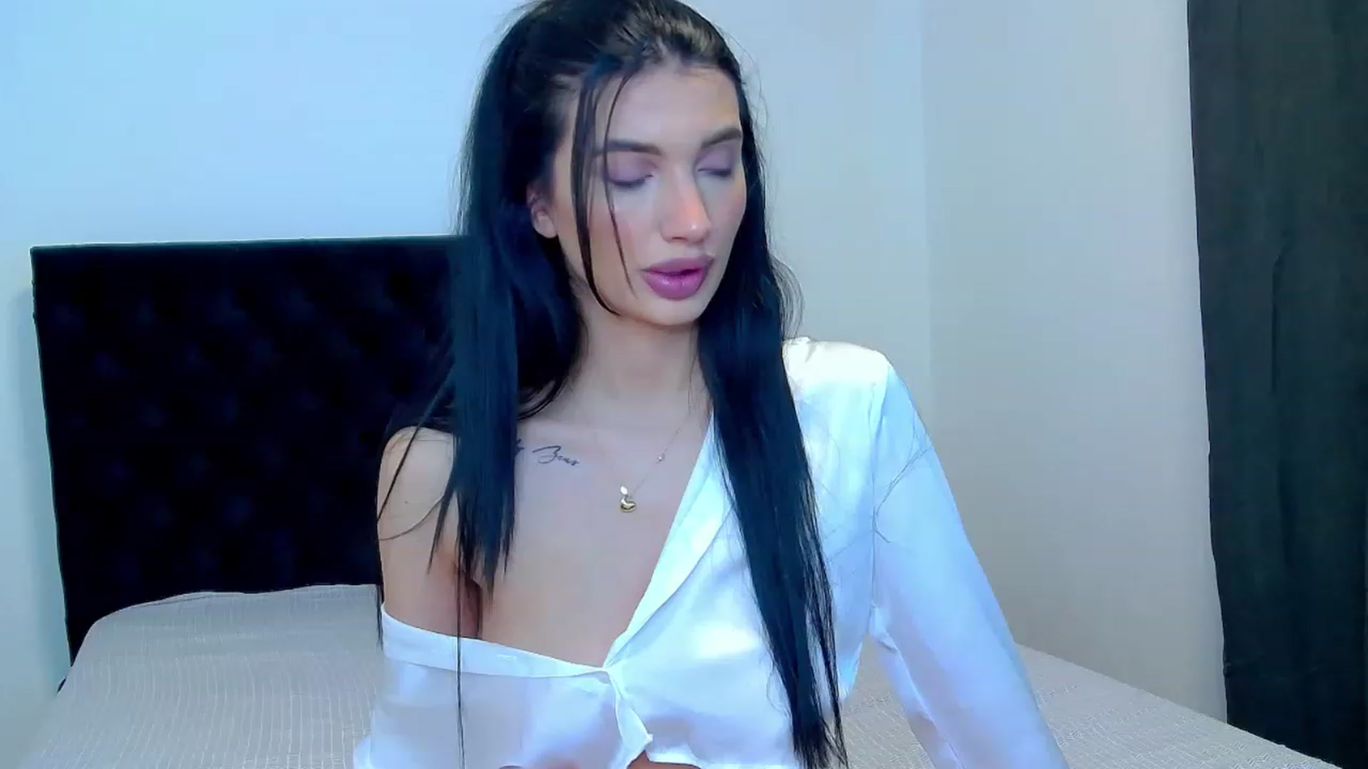 Gallery image thumbnail from MayaSin3's myfreecams stream on, 01/30/2023, 21:44 image 8 of 20