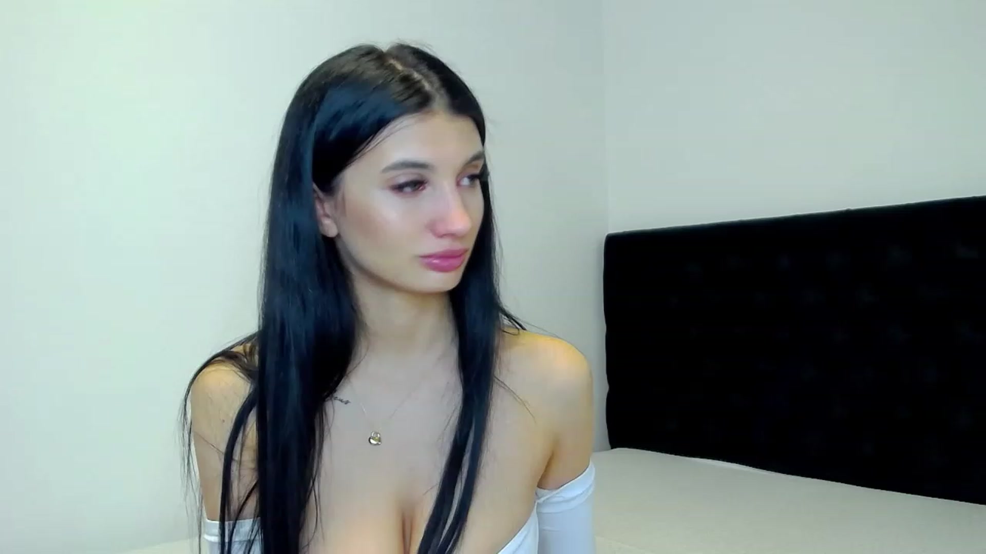 Gallery image thumbnail from MayaSin3's myfreecams stream on, 02/17/2023, 22:52 image 15 of 20