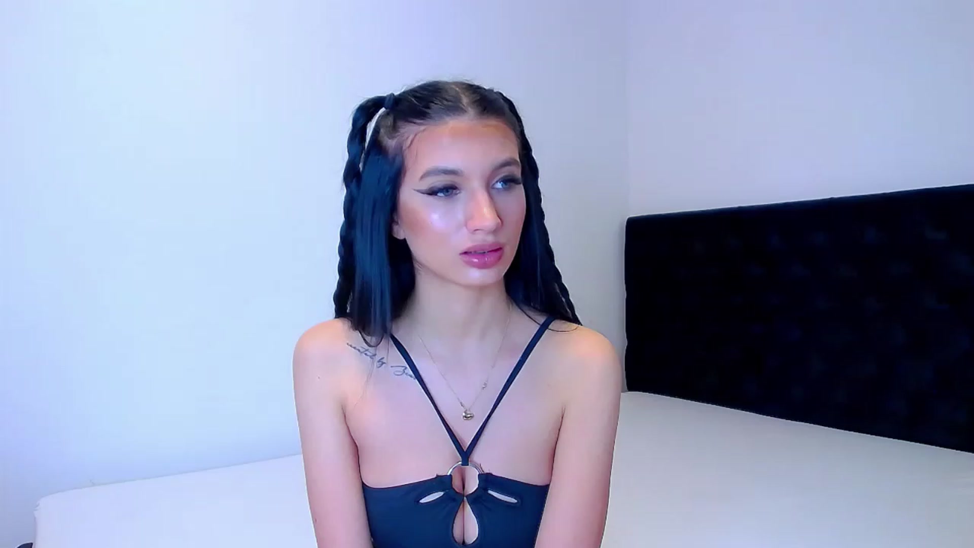 Gallery image thumbnail from MayaSin3's myfreecams stream on, 02/20/2023, 20:49 image 20 of 20