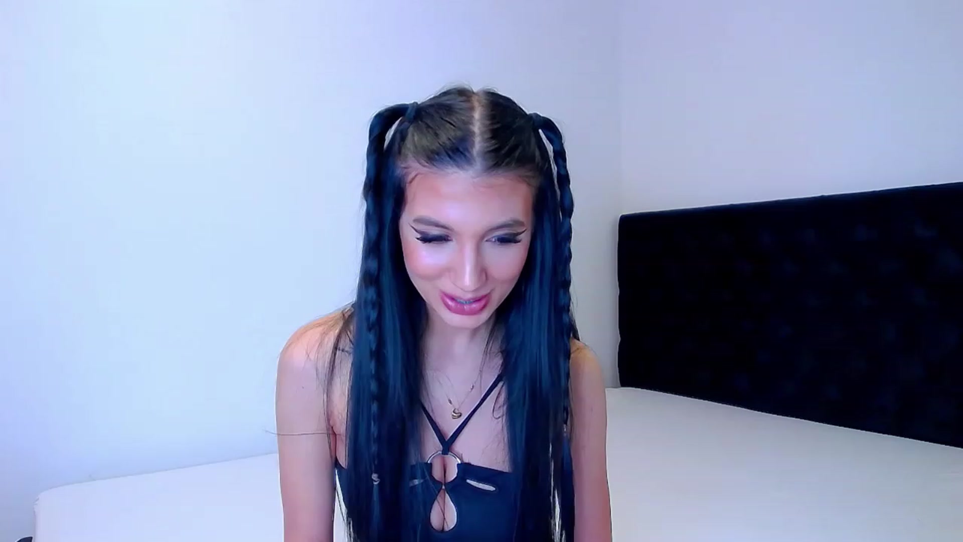 Gallery image thumbnail from MayaSin3's myfreecams stream on, 02/20/2023, 20:49 image 18 of 20