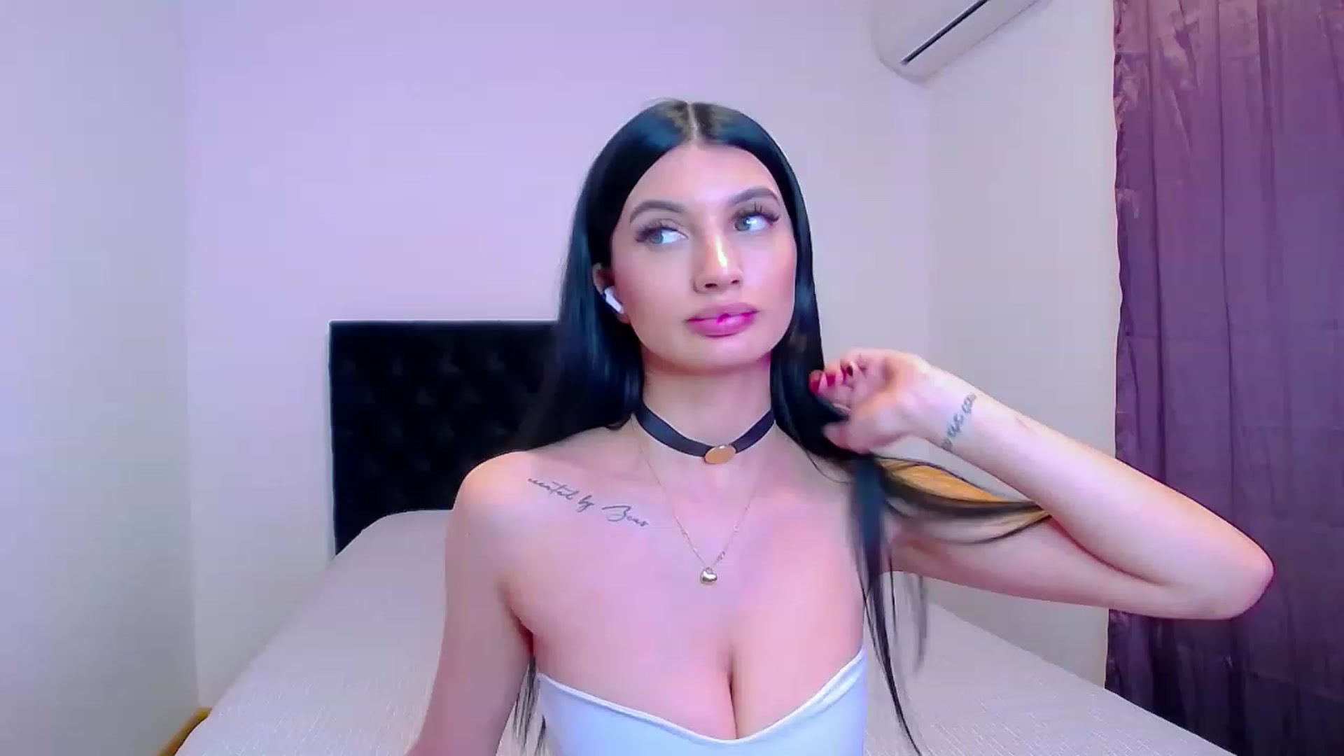 Gallery image thumbnail from MayaSin3's myfreecams stream on, 03/02/2023, 18:08 image 1 of 20