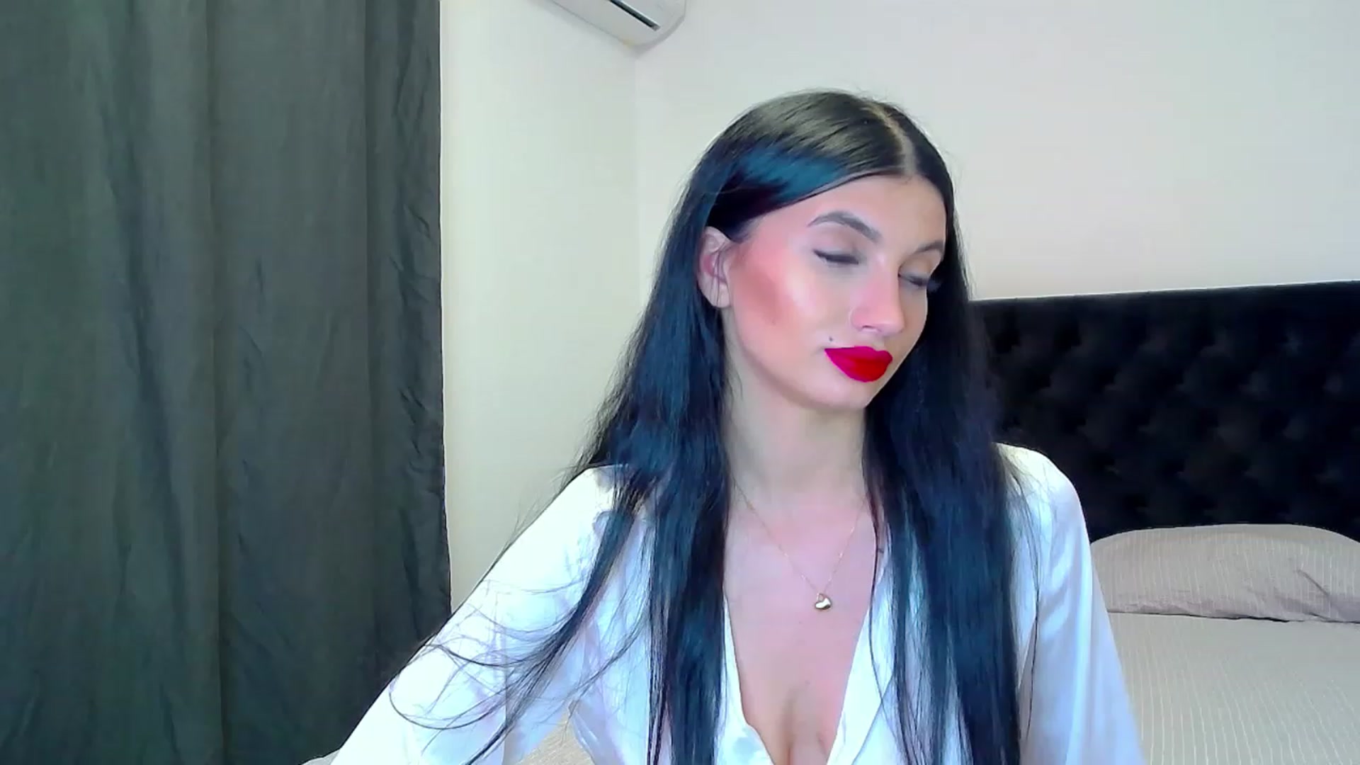 Gallery image thumbnail from MayaSin3's myfreecams stream on, 03/08/2023, 22:01 image 3 of 20