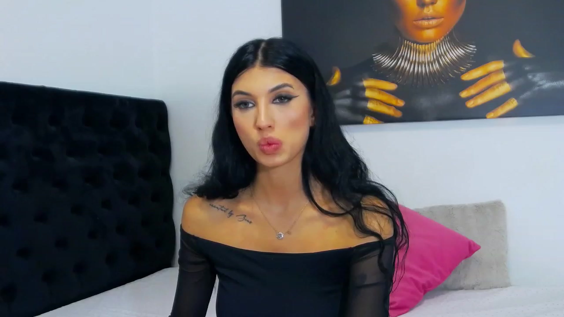 Gallery image thumbnail from MayaSin3's myfreecams stream on, 10/02/2023, 13:51 image 13 of 20