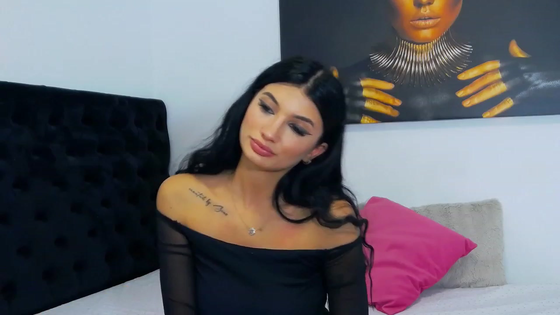 Gallery image thumbnail from MayaSin3's myfreecams stream on, 10/02/2023, 13:51 image 12 of 20