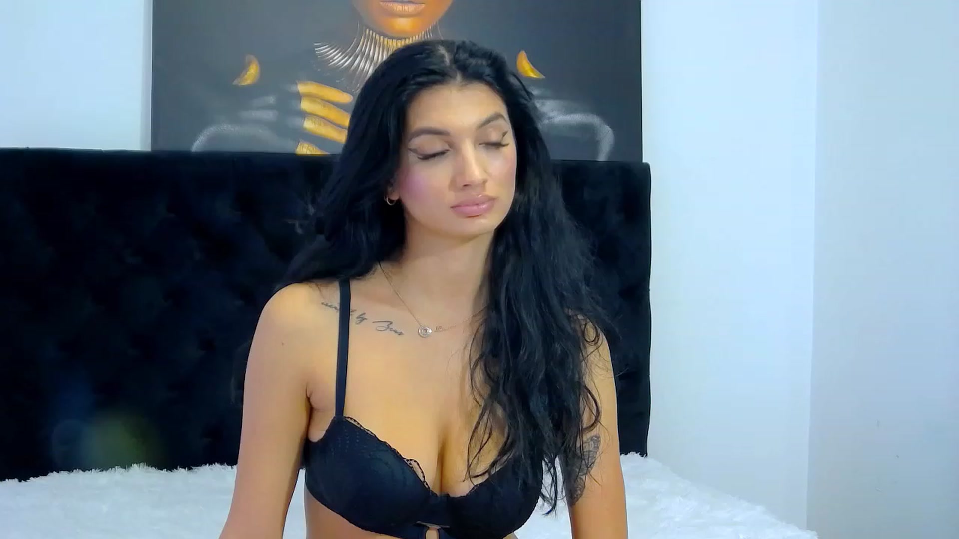 Gallery image thumbnail from MayaSin3's myfreecams stream on, 11/02/2023, 01:43 image 6 of 20