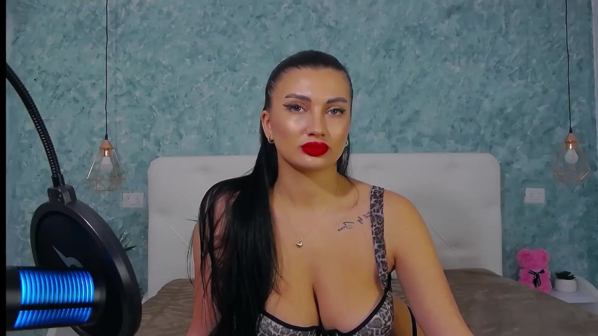 Gallery image thumbnail from MayaSin3's myfreecams stream on, 12/26/2024, 03:59 image 1 of 20