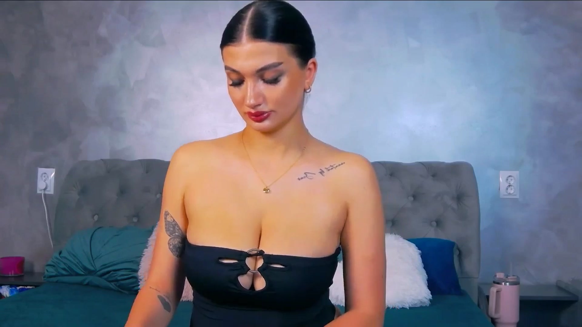 Gallery image thumbnail from MayaSin3's myfreecams stream on, 06/15/2025, 22:29 image 3 of 20