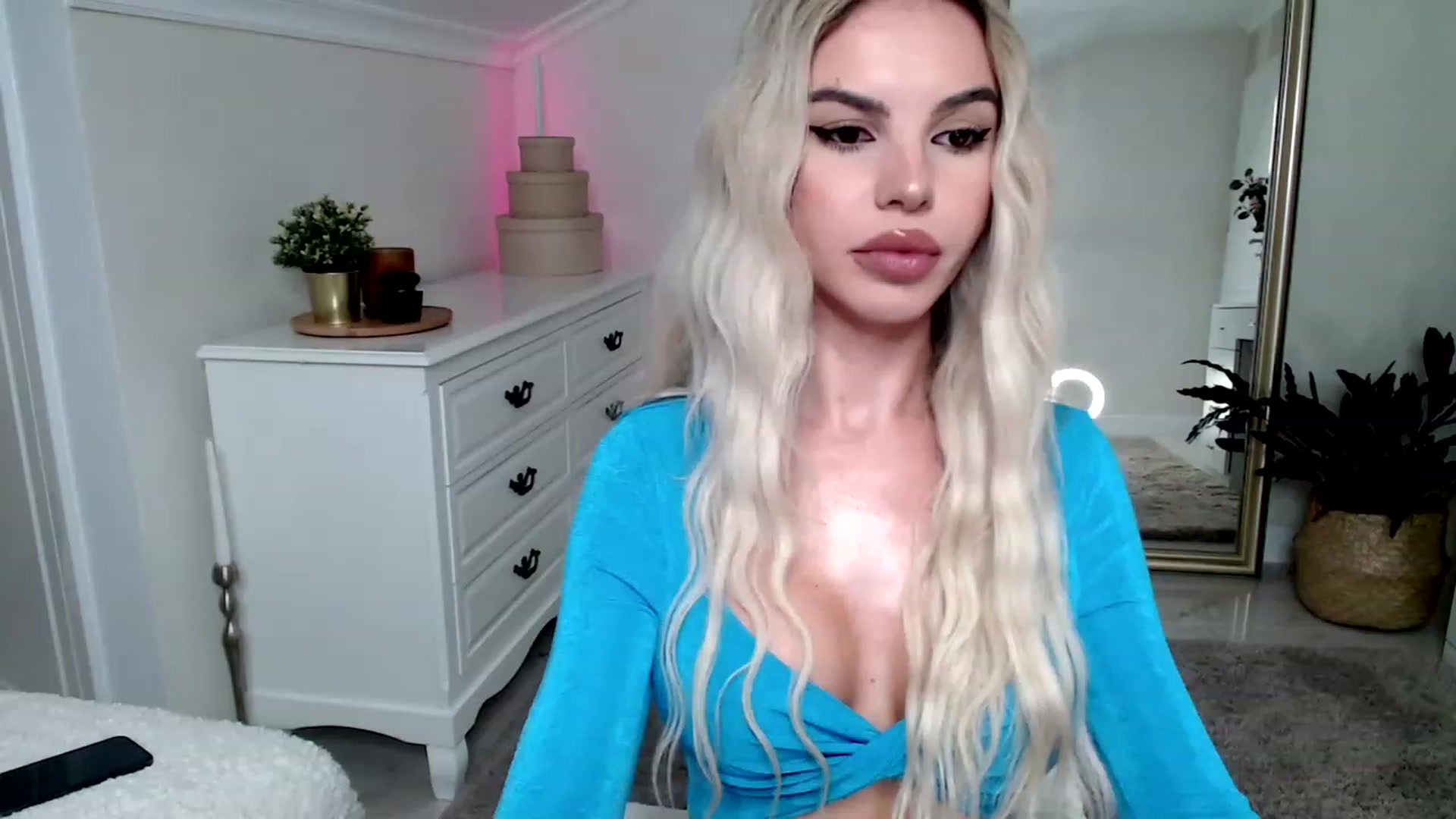 Gallery image thumbnail from Maya_Di's myfreecams stream on, 11/23/2022, 23:38 image 14 of 20