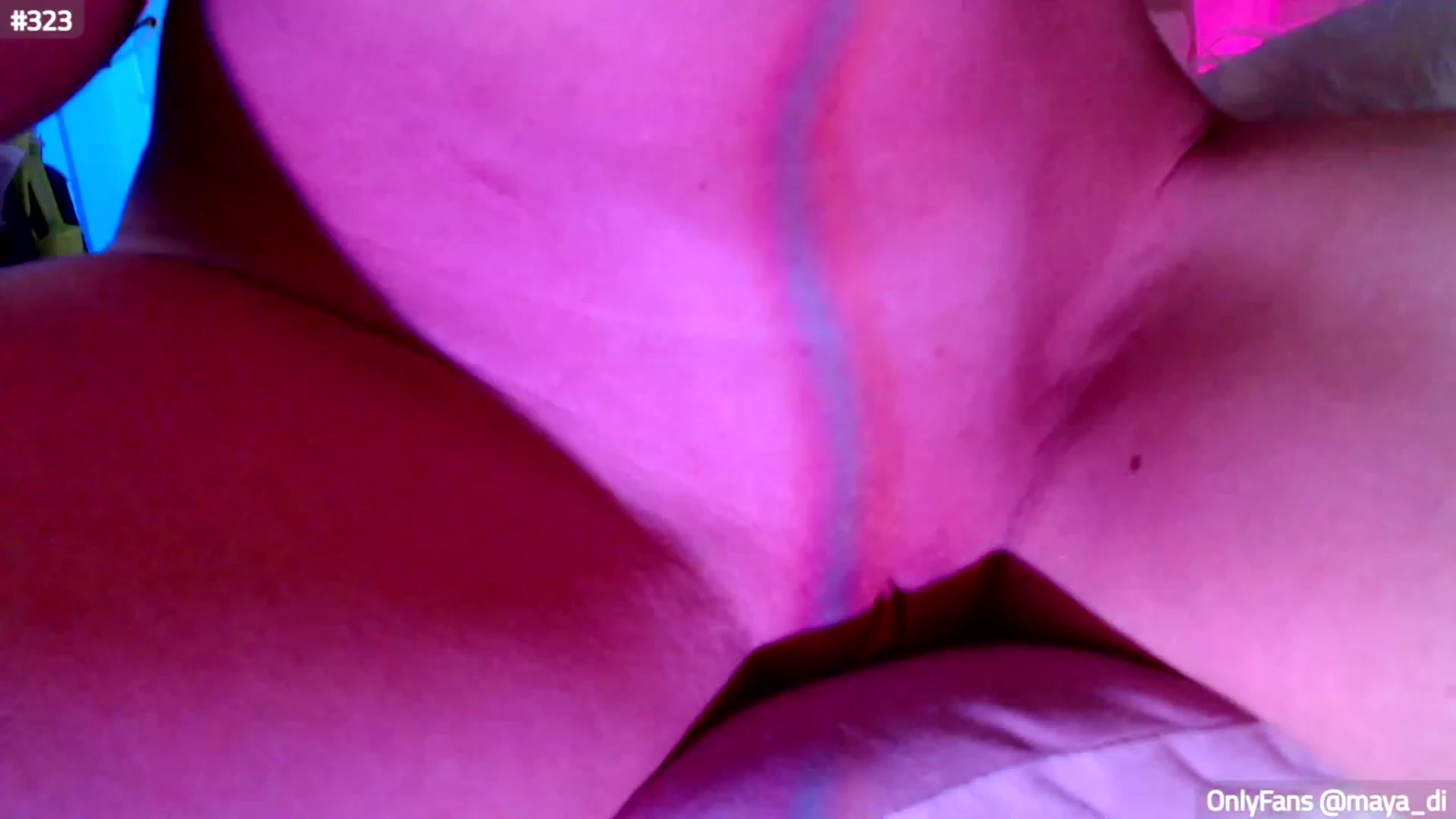Gallery image thumbnail from Maya_Di's myfreecams stream on, 12/01/2022, 01:54 image 12 of 20