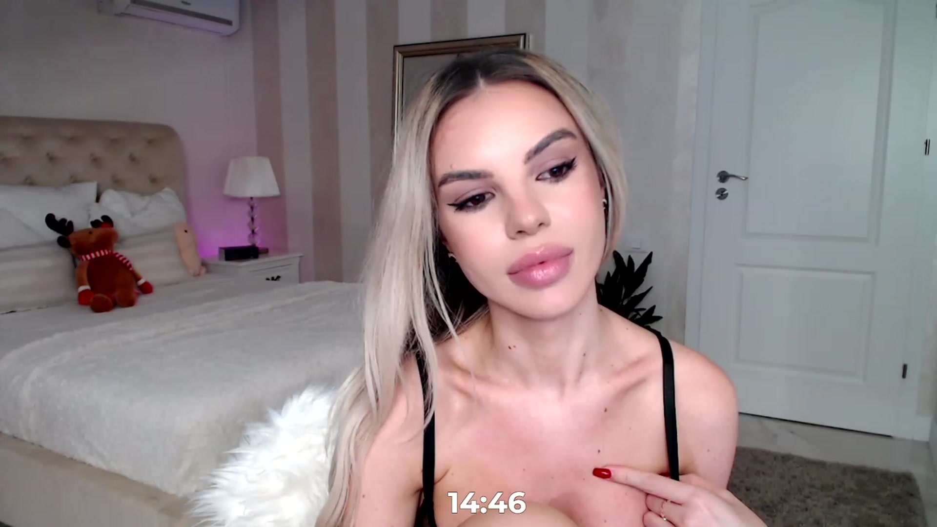 Gallery image thumbnail from Maya_Di's myfreecams stream on, 12/03/2022, 24:36 image 12 of 20