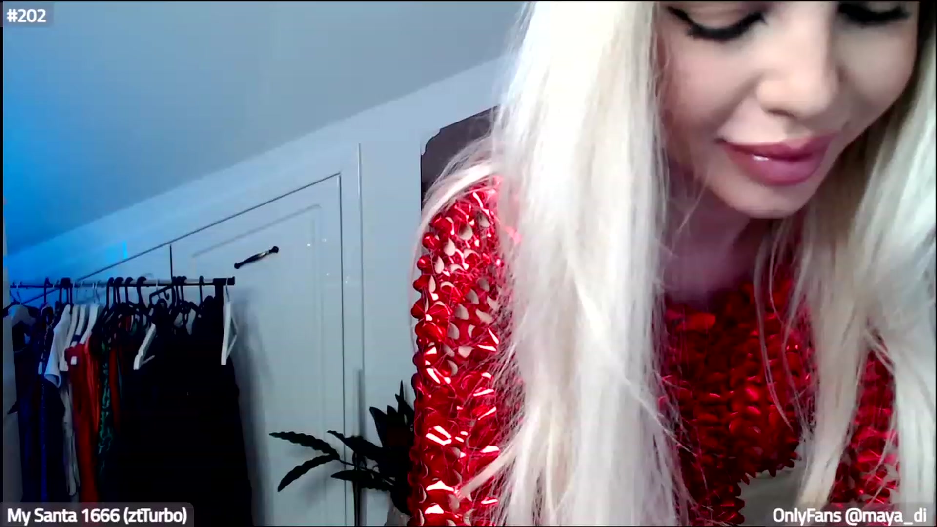 Gallery image thumbnail from Maya_Di's myfreecams stream on, 12/07/2022, 24:08 image 5 of 20