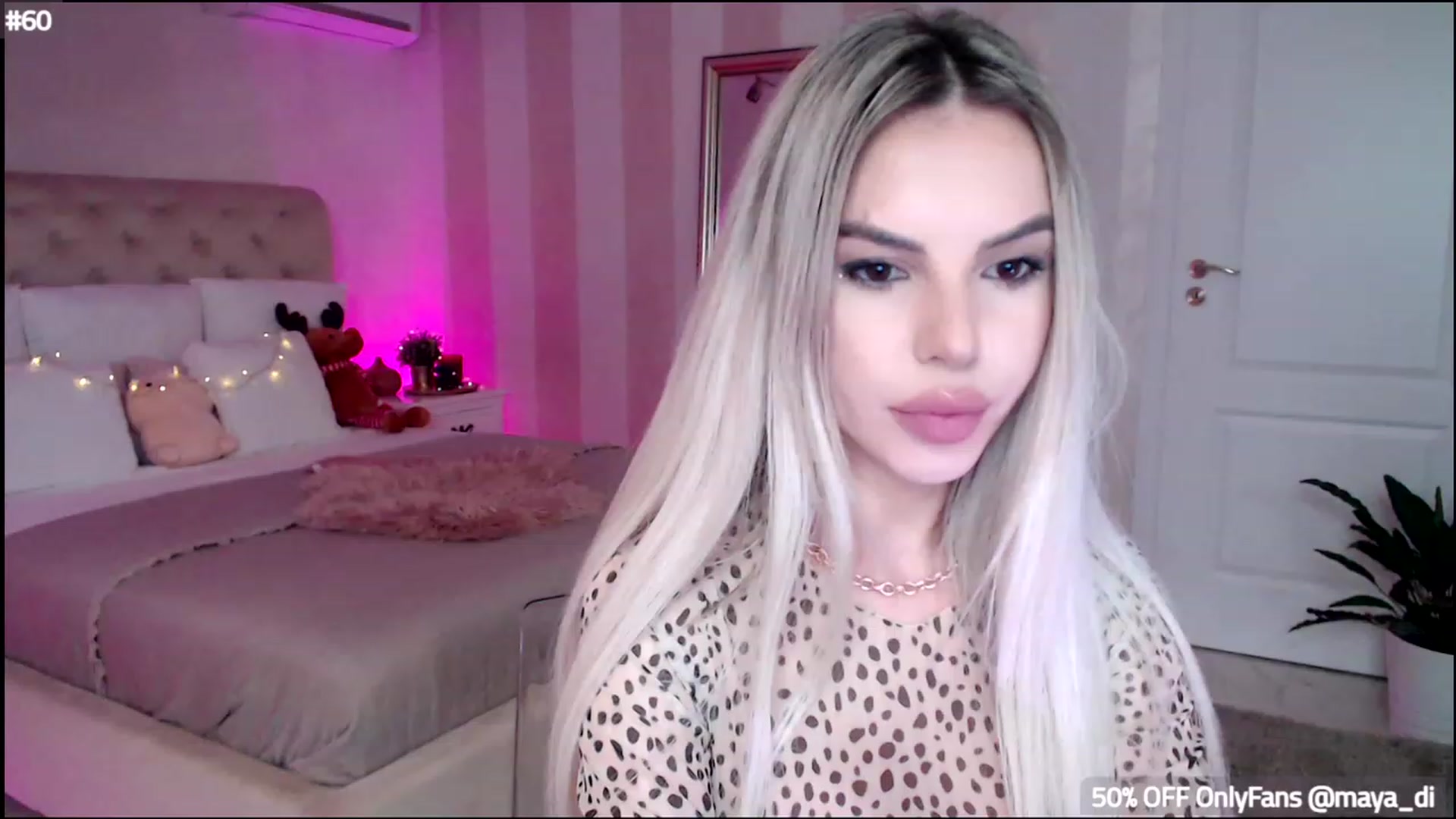 Gallery image thumbnail from Maya_Di's myfreecams stream on, 01/03/2023, 22:46 image 13 of 20